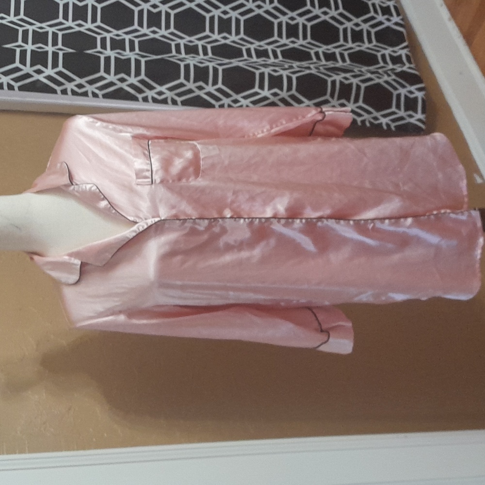 Pink men's inspired pajama top size L